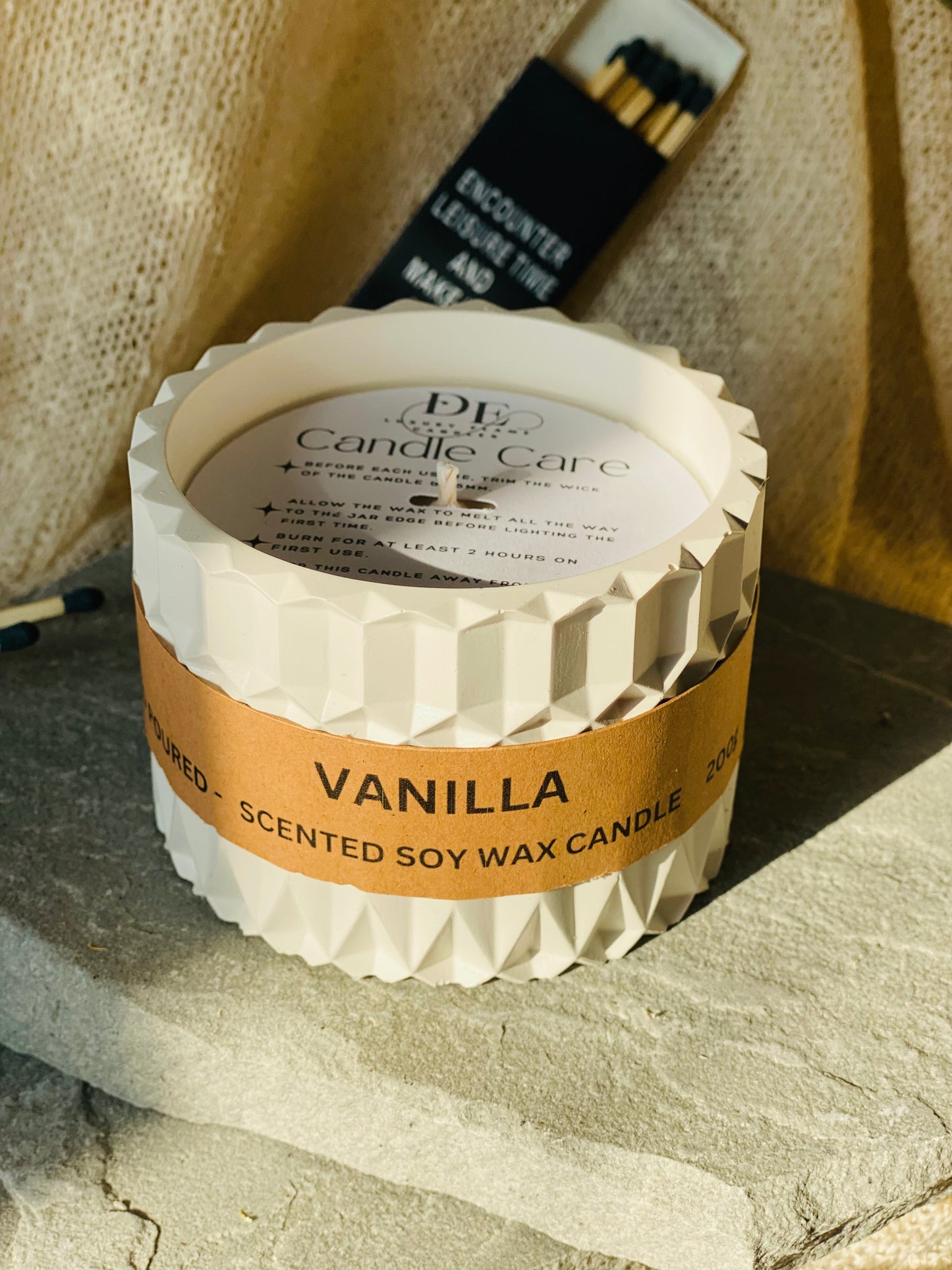 Handcrafted Luxurious Vanilla Soy Candle (200g)